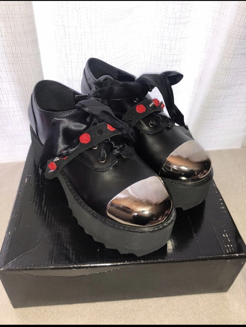 YRU Black Platform Lace-Up Shoes with Metallic Toecap